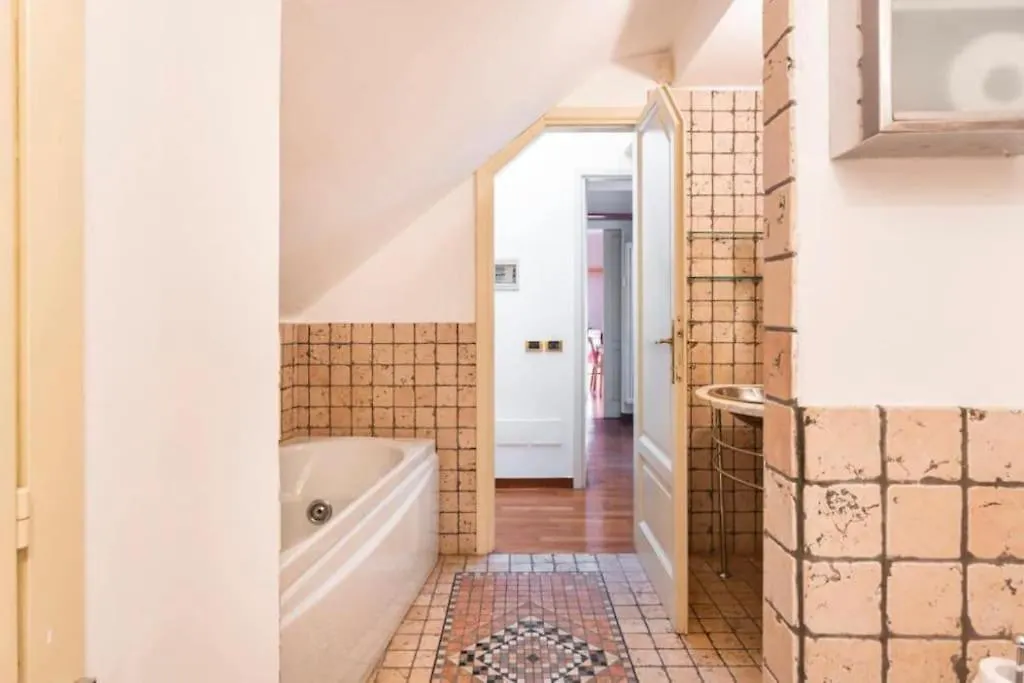 Parcheggio & Idromassaggio Brera Apartment Milan 0*,